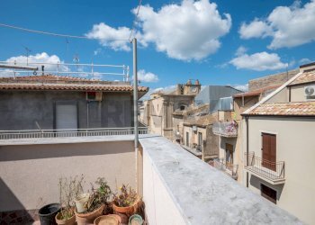 Terrazza - Casa indipendente via milazzo
 
16-18-20, Grammichele - foto 8