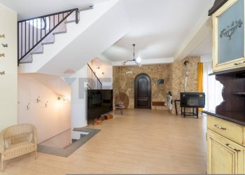 Soggiorno - Villa via vittorio alfieri, Nicolosi - foto 11