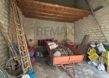 Dispensa di stoccaggio - Box via vittorio veneto
 
150, Grammichele - photo 2