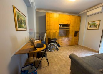 Soggiorno - Quadrilocale Via Vito Marino
 
10, Catania - foto 2