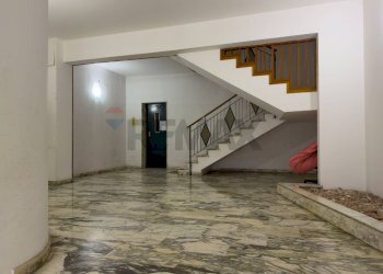 Scale - Appartamento 1 maggio
 
11, Misterbianco - foto 28