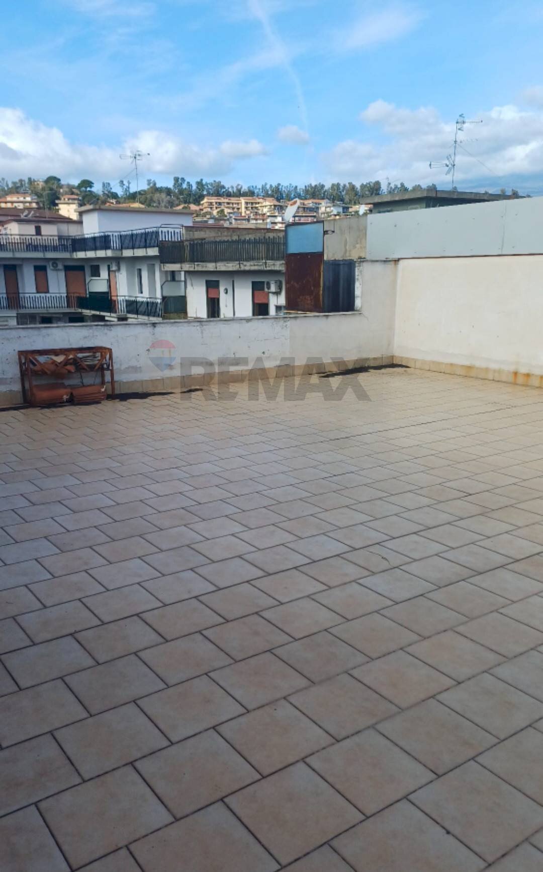 Terrazza - Appartamento Via Rifiano
 
116, Aci Catena - foto 2