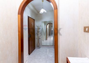 Hall / corridoio - Three-room apartment Viale Pietro Querini
 
20, Catania - photo 5