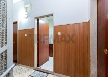 Hall / corridoio - Three-room apartment Viale Pietro Querini
 
20, Catania - photo 22