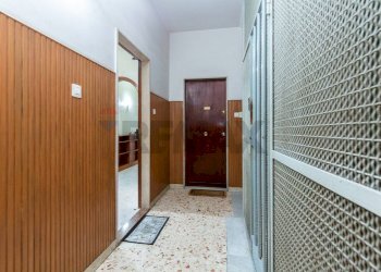 Hall / corridoio - Three-room apartment Viale Pietro Querini
 
20, Catania - photo 23