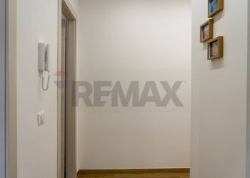 Hall / corridoio - Two-room apartment Via Eleonora D'angio'
 
59, Catania - photo 19