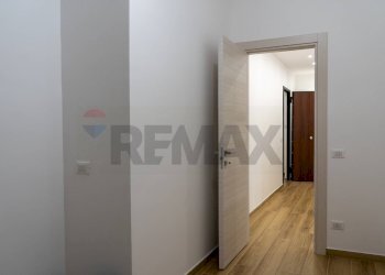 Hall / corridoio - Two-room apartment Via Eleonora D'angio'
 
59, Catania - photo 28