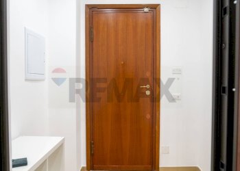 Hall / corridoio - Two-room apartment Via Eleonora D'angio'
 
59, Catania - photo 34