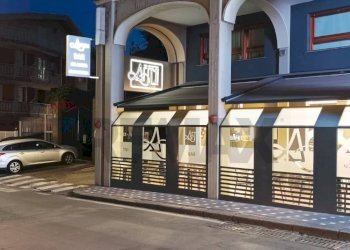 Edificio all\'aperto - Cafeteria - Cold Bar via Umberto
 
32, Sant'Agata Li Battiati - photo 2