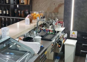 Cucina - Cafeteria - Cold Bar via Umberto
 
32, Sant'Agata Li Battiati - photo 5