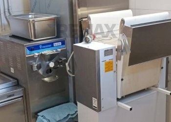 Cucina - Cafeteria - Cold Bar via Umberto
 
32, Sant'Agata Li Battiati - photo 25