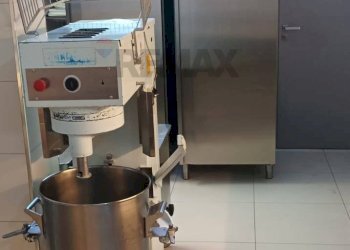 Bagno - Cafeteria - Cold Bar via Umberto
 
32, Sant'Agata Li Battiati - photo 29