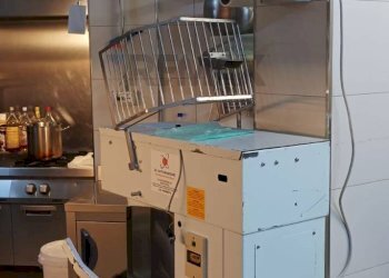 Cucina - Cafeteria - Cold Bar via Umberto
 
32, Sant'Agata Li Battiati - photo 37