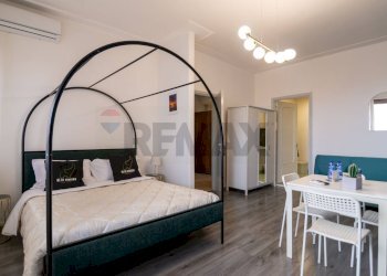 Camera / camera da letto - Attività Commerciale Piazza Della Repubblica
 
31, Catania - foto 4