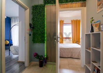 Camera / camera da letto - Attività Commerciale Piazza Della Repubblica
 
31, Catania - foto 11