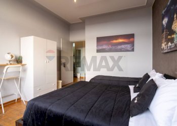 Camera / camera da letto - Attività Commerciale Piazza Della Repubblica
 
31, Catania - foto 14