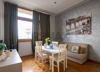 Sala da pranzo - Attività Commerciale Piazza Della Repubblica
 
31, Catania - foto 15