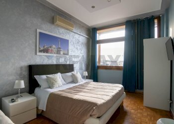 Camera / camera da letto - Attività Commerciale Piazza Della Repubblica
 
31, Catania - foto 17