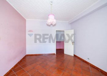 Stanza vuota - Trilocale Viale Papa Giovanni XXIII
 
34, Camporotondo Etneo - foto 5