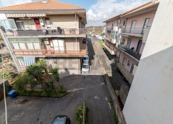 Edificio all\'aperto - Trilocale Viale Papa Giovanni XXIII
 
34, Camporotondo Etneo - foto 20