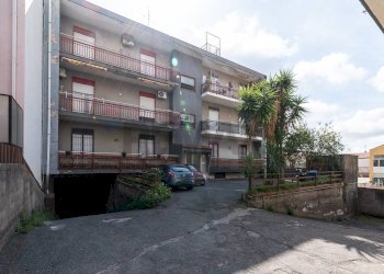 Edificio all\'aperto - Trilocale Viale Papa Giovanni XXIII
 
34, Camporotondo Etneo - foto 25