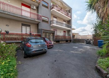 Edificio all\'aperto - Trilocale Viale Papa Giovanni XXIII
 
34, Camporotondo Etneo - foto 26