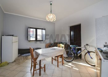 Sala da pranzo - Capannone luigi capuana
30, Camporotondo Etneo - foto 24