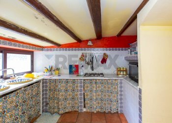 Cucina - Casa indipendente via chiesa vecchia
 
28, Barrafranca - foto 30