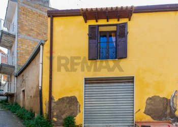 Casa all\'aperto - Casa indipendente via chiesa vecchia
 
28, Barrafranca - foto 38