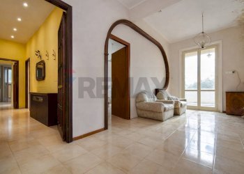 Hall / corridoio - Appartamento Via Cesare Beccaria
 
12, Catania - foto 1