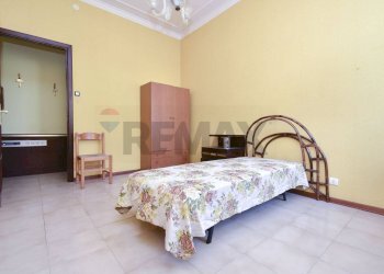 Camera / camera da letto - Appartamento Via Cesare Beccaria
 
12, Catania - foto 16