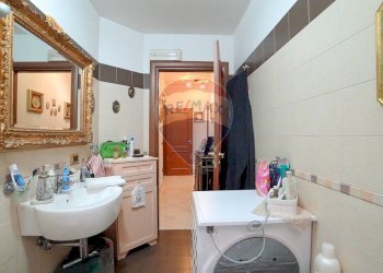 Bagno - Quadrilocale Via Enrico Toti
 
37, Motta Sant'Anastasia - foto 8