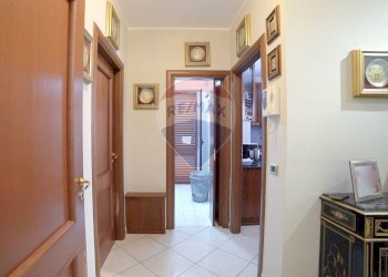 Hall / corridoio - Quadrilocale Via Enrico Toti
 
37, Motta Sant'Anastasia - foto 11