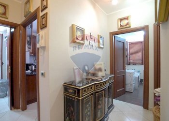 Hall / corridoio - Quadrilocale Via Enrico Toti
 
37, Motta Sant'Anastasia - foto 12