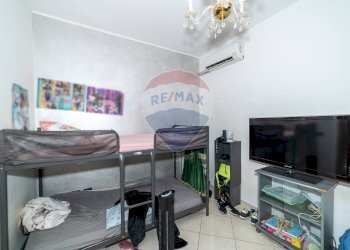 Sala da pranzo - Quadrilocale Via Enrico Toti
 
37, Motta Sant'Anastasia - foto 22