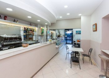 Cucina - Attività Commerciale Via Domenico Tempio
24, Catania - foto 1