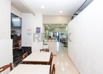 Sala da pranzo - Attività Commerciale Via Domenico Tempio
24, Catania - foto 15