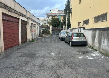 Edificio all\'aperto - Box Via Giacomo Leopardi
 
6, Gravina di Catania - photo 2