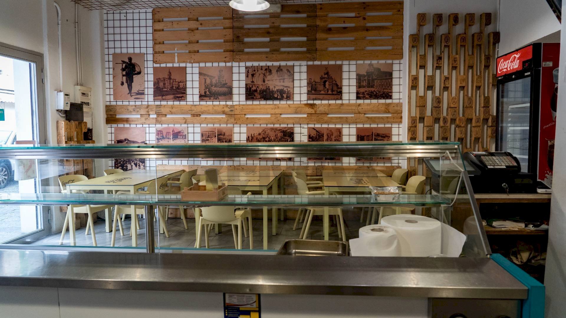 Balcone - Attività Commerciale Via Plebiscito
 
869, Catania - foto 3