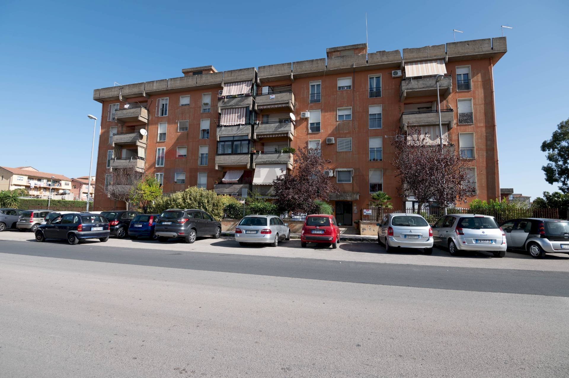 Edificio all\'aperto - Quadrilocale Via Fisicara
 
33, Caltagirone - foto 1