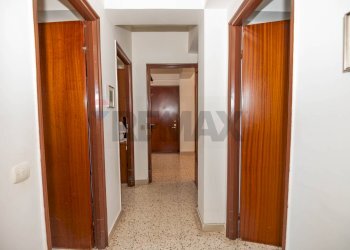 Hall / corridoio - Quadrilocale Via Fisicara
 
33, Caltagirone - foto 22