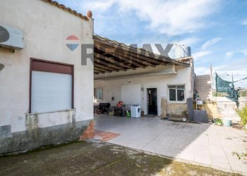Casa all\'aperto - Casa semi indipendente Via Rosario Pitrelli
 
60, Caltagirone - foto 3