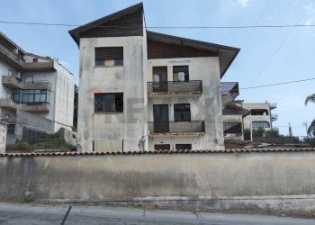 Edificio all\'aperto - Villa Via Carlino
 
91, Mascali - photo 21