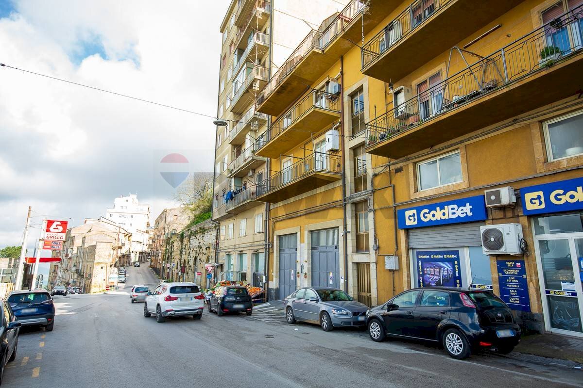 Edificio all\'aperto - Independent house Corso Sicilia
 
23, Enna - photo 1