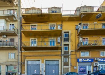 Edificio all\'aperto - Casa indipendente Corso Sicilia
 
23, Enna - foto 2