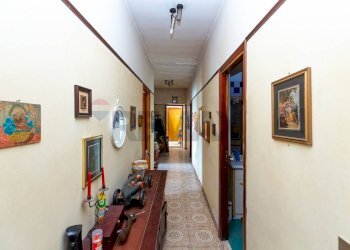 Hall / corridoio - Casa indipendente Corso Sicilia
 
23, Enna - foto 10
