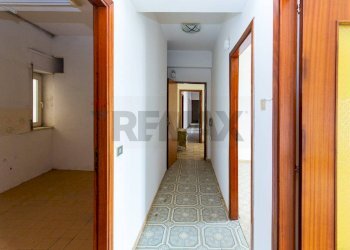 Hall / corridoio - Casa indipendente Corso Sicilia
 
23, Enna - foto 31