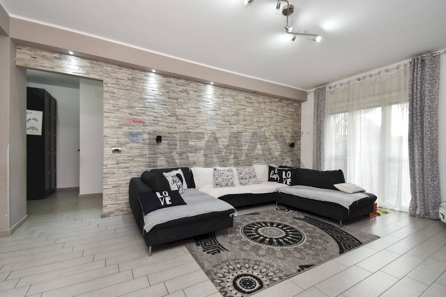 Soggiorno - Trilocale Via Pietra Dell'Ova
 
374, Tremestieri Etneo - foto 1