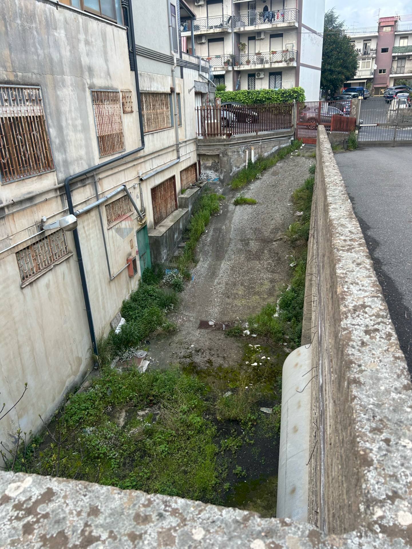 Edificio all\'aperto - Magazzino Via Don Bosco
54, Gravina di Catania - foto 3