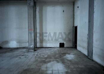 Stanza vuota - Magazzino Via Don Bosco
 
54, Gravina di Catania - foto 14